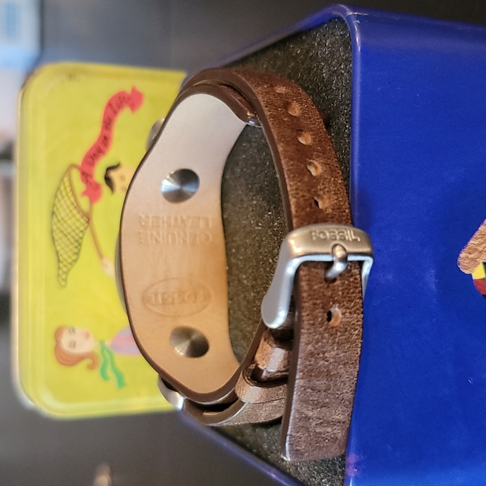 FOSSIL watch - Picture 2 of 4